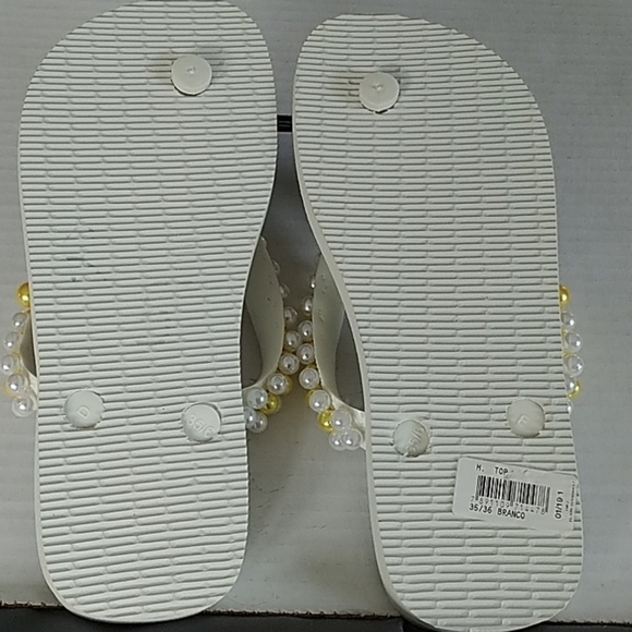 Havaianas White, Yellow & Silver  Pearls and Beaded Flowers Flip Flops 35/36 - Picture 9 of 9